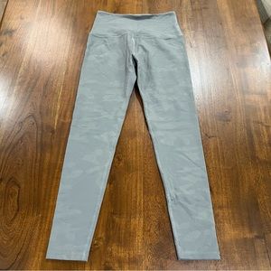 Beyond Yoga x Barre3 Camo High Waisted 7/8 Leggings Size Small